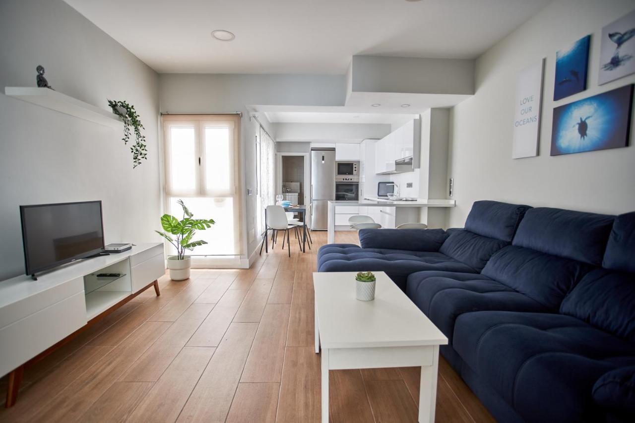 Urban Next To Las Canteras Beach - Balcony *